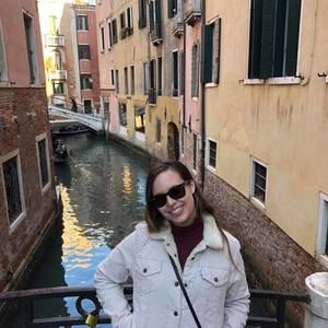 Meet your Posher, Sara